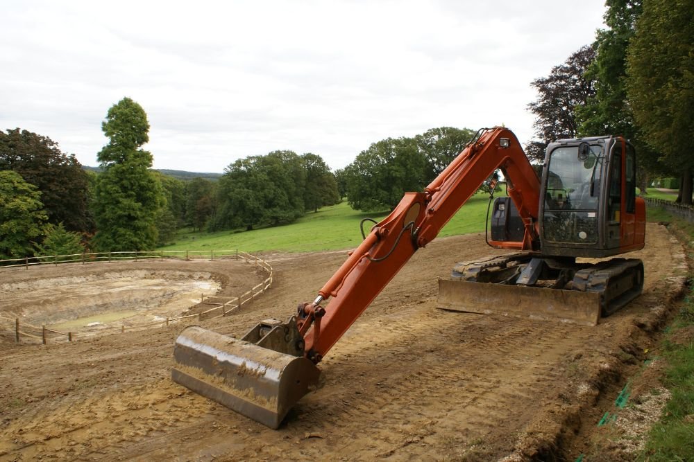 Surrey Hills Groundworks - Large Digger